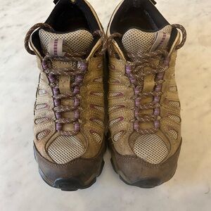 Oboz hiking shoes women’s 8